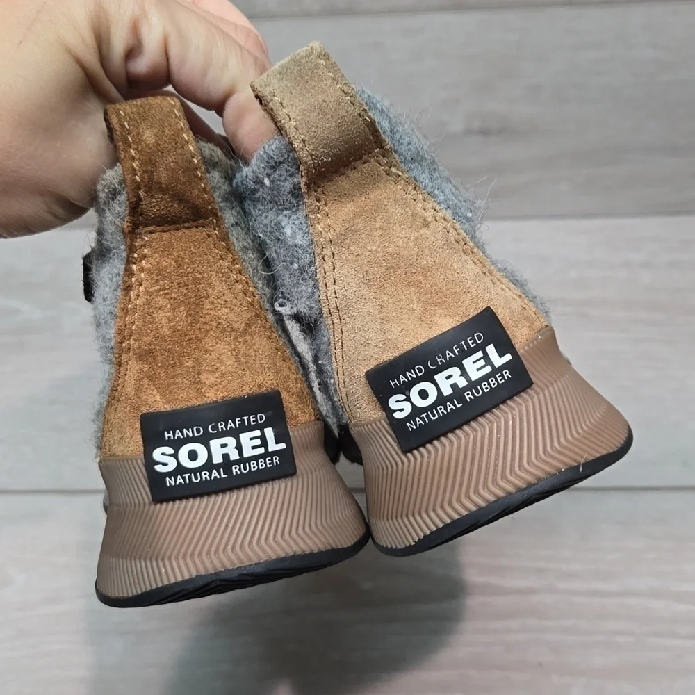 Sorel Kids Unisex Ankle Sneakers Waterproof Boots shoes sz 12 toddler
